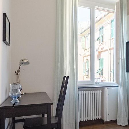 Joivy Spacious Family Apt For 4, In Carignano, Генуа Екстериор снимка