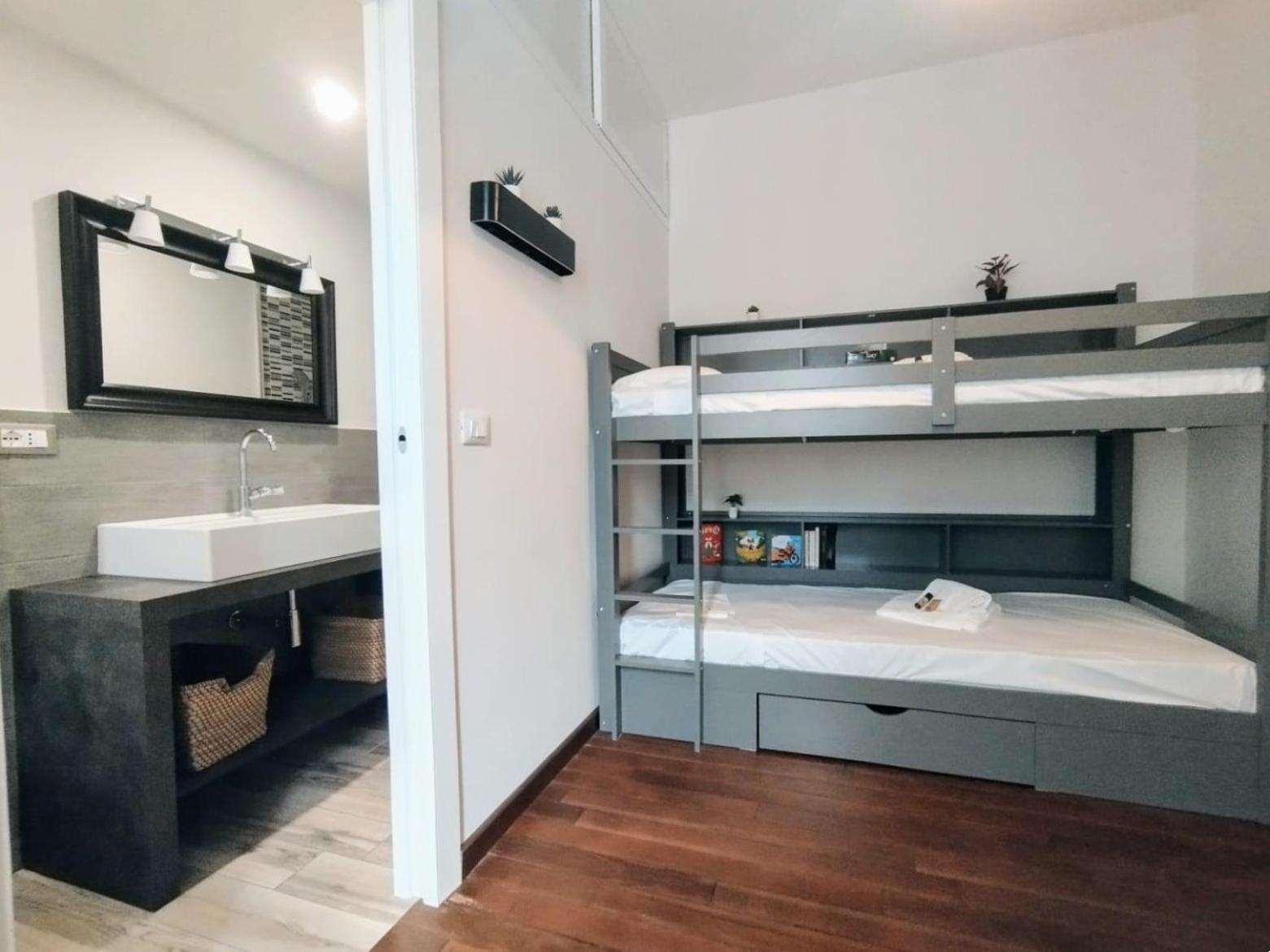 Joivy Spacious Family Apt For 4, In Carignano, Генуа Екстериор снимка