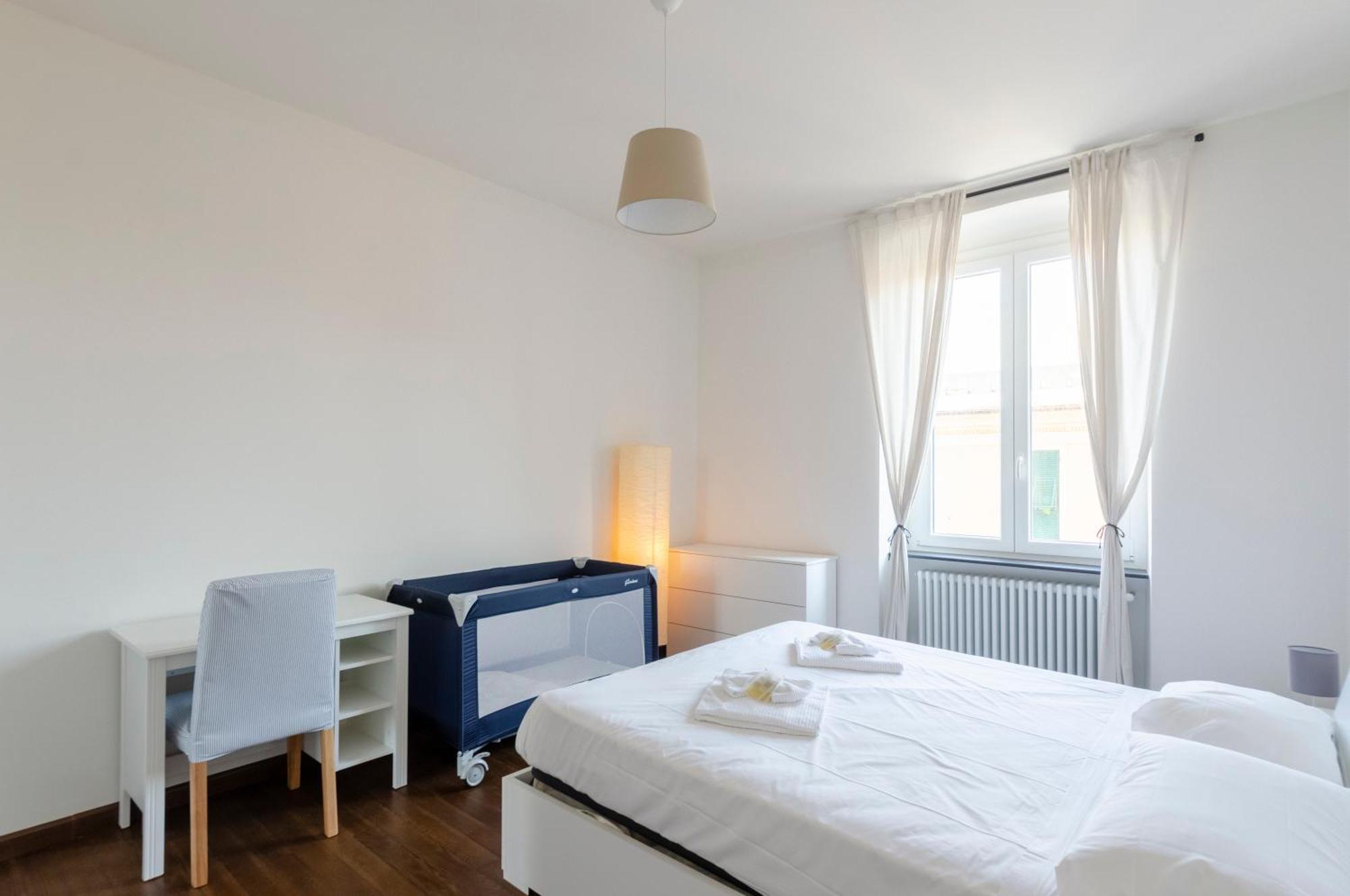 Joivy Spacious Family Apt For 4, In Carignano, Генуа Екстериор снимка