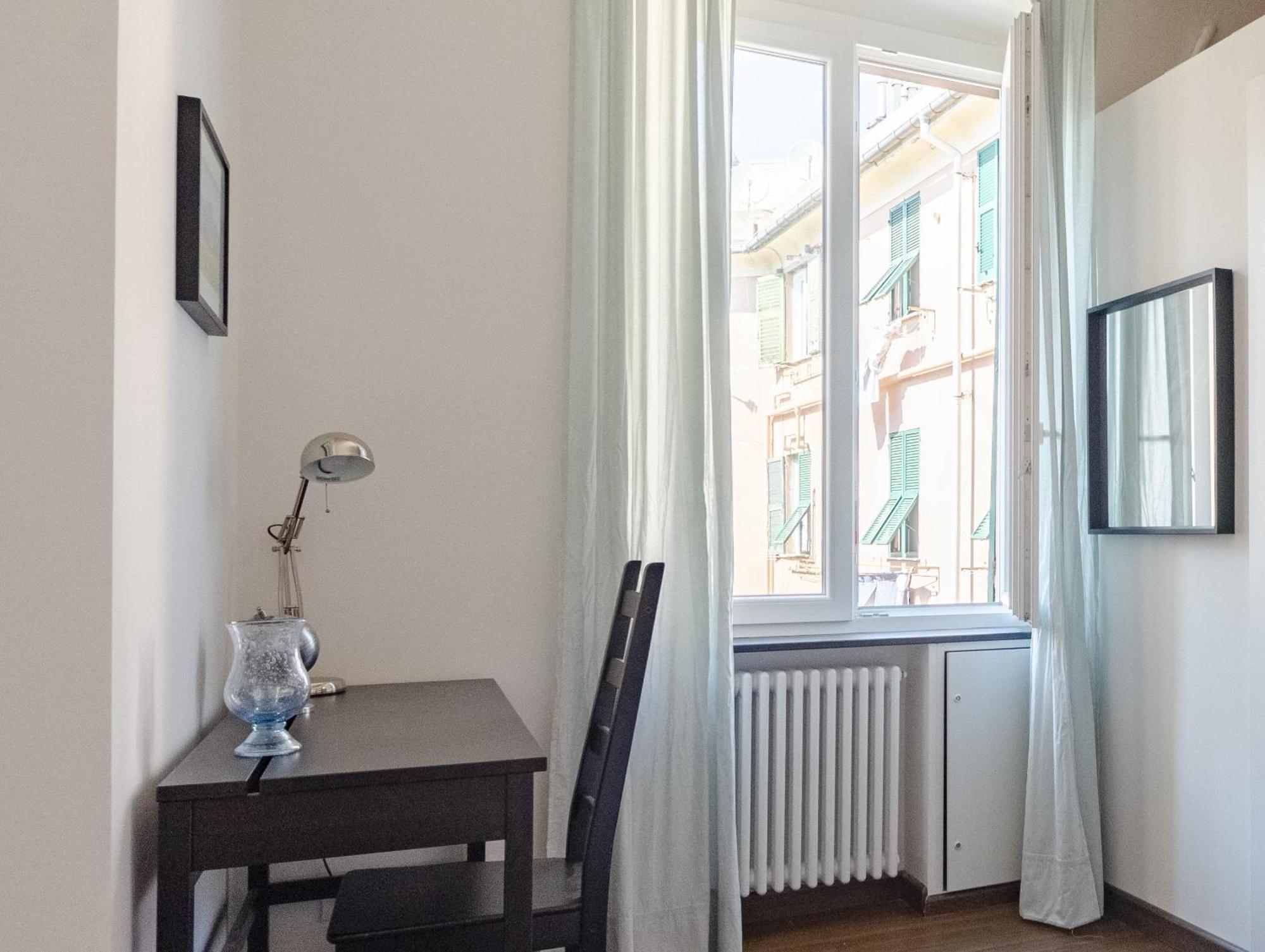 Joivy Spacious Family Apt For 4, In Carignano, Генуа Екстериор снимка